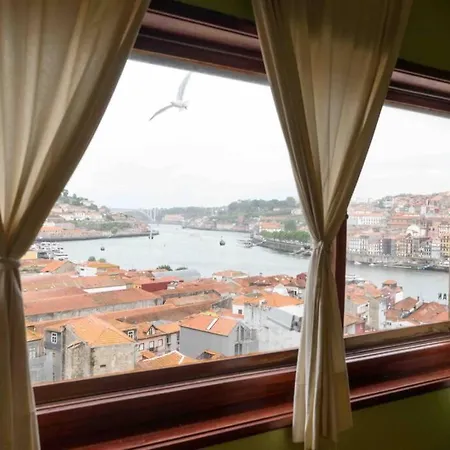 Апартаменты Near To Port Wine Cellars